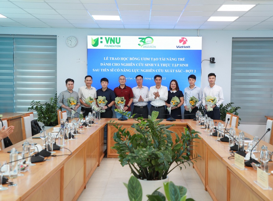 YOUNG TALENT INCUBATION SCHOLARSHIP FOR 10 VNU’S PHD STUDENTS AND POST-DOCTORAL TRAINEES WITH EXCELLENT RESEARCH ABILITY AWARDED